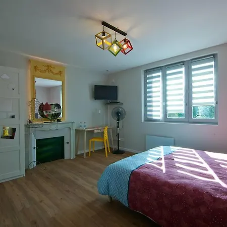 Le Petit Marcel - Saint-Julien-Les-Villas Exterior photo